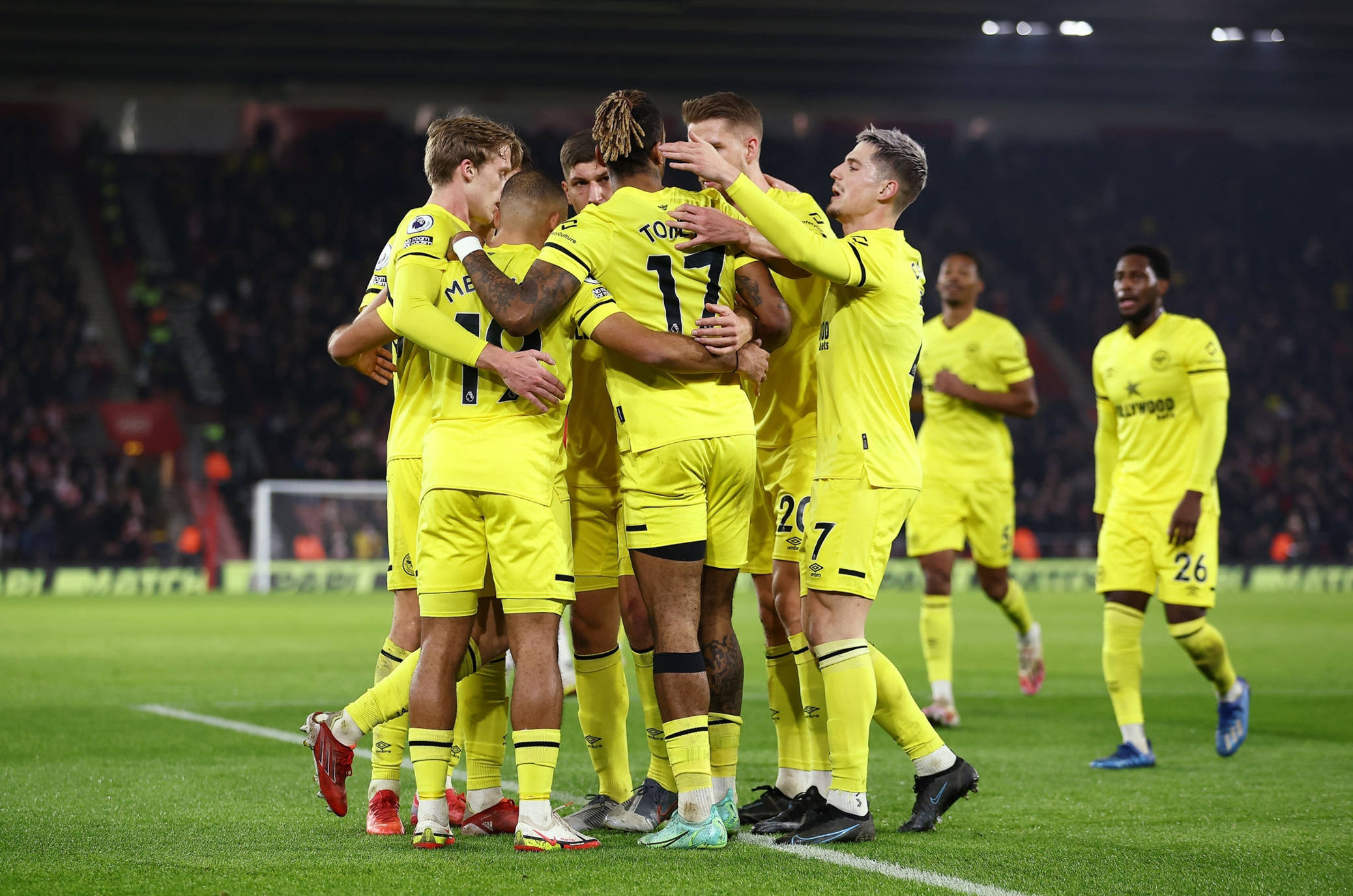 在足球圈中 在足球圈中